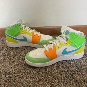 Multicolor Jordan 1 Mids- Women’s 7.5